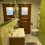 Meduza Проживание в семье Леба